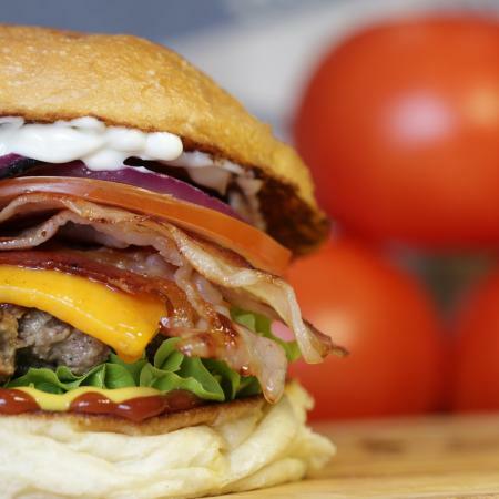 Luigi's Burger & Burritos